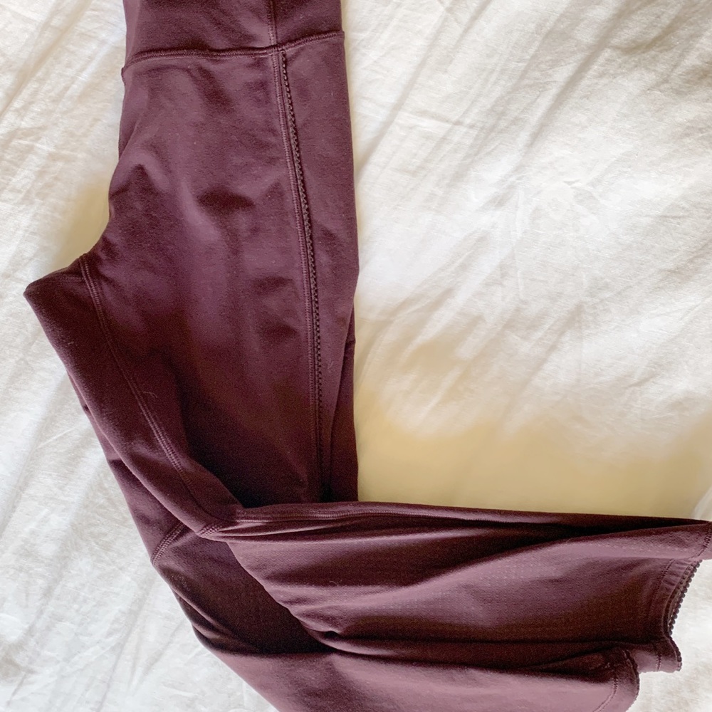 Lululemon deep breath crop -Black Cherry